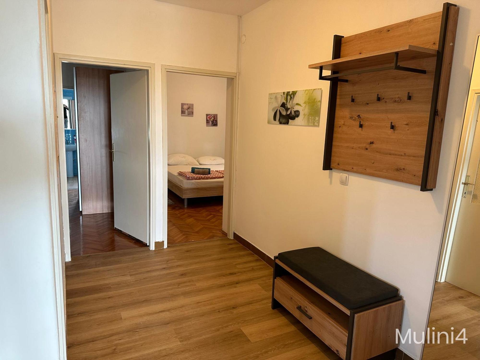 Vala Apartments Ровин Екстериор снимка